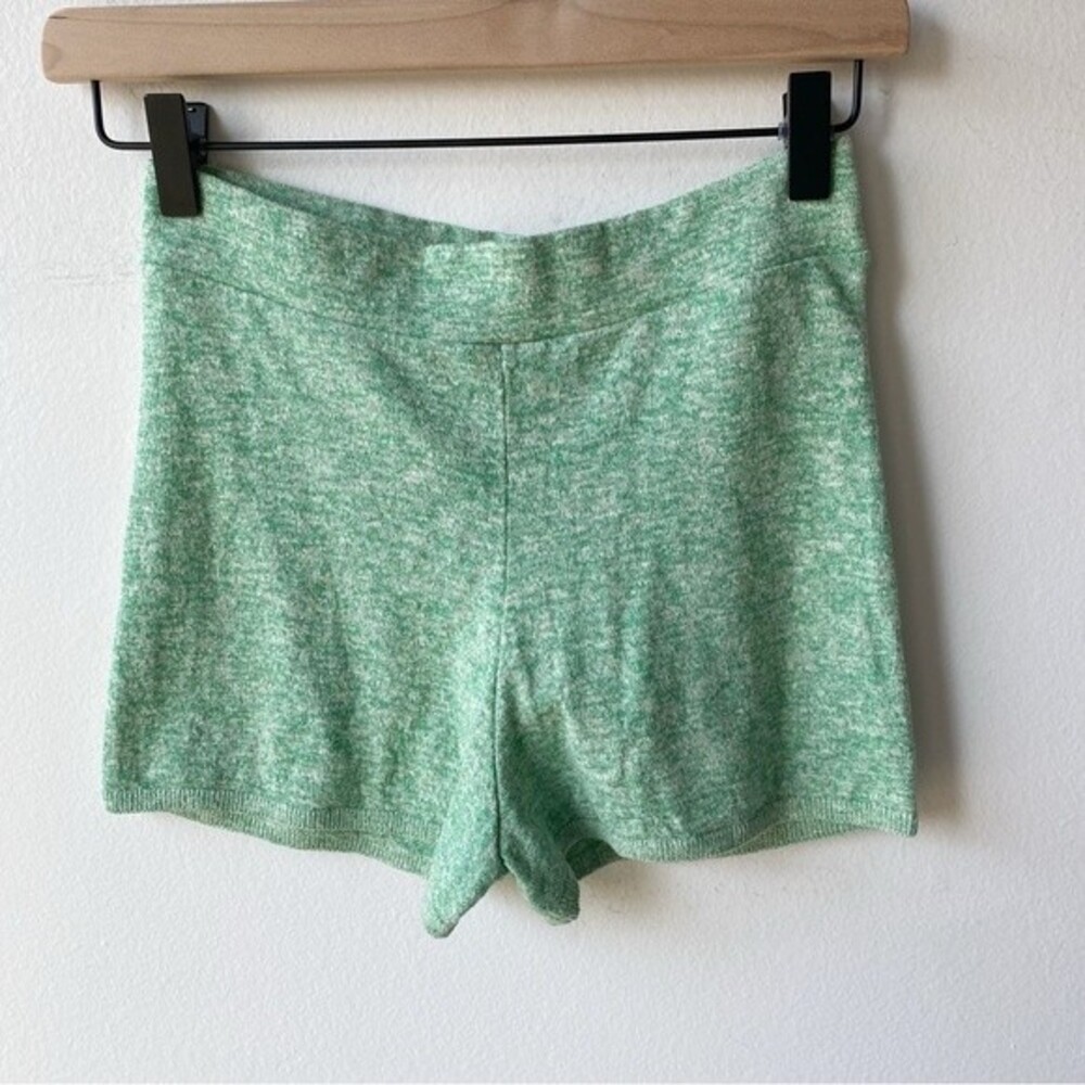 zara green knit high rise short